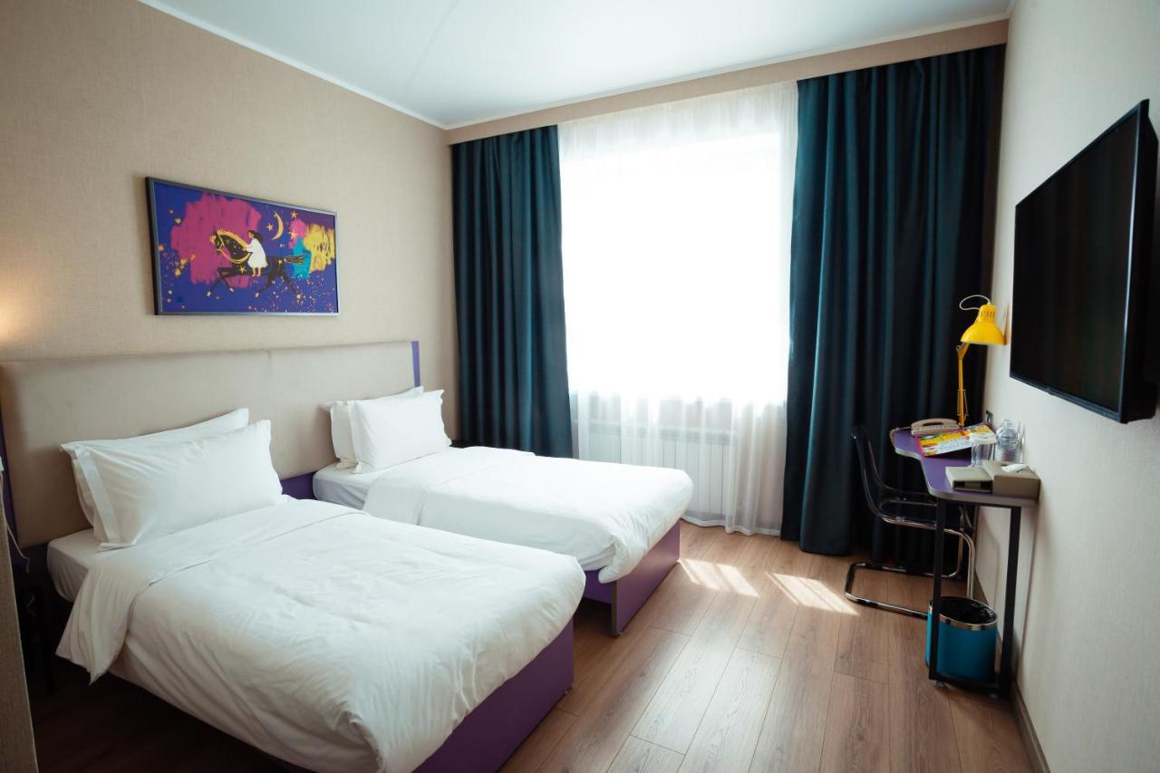 City Hotel שימקנט מראה חיצוני תמונה